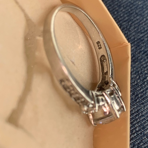 Beautiful Vintage Sterling Silver CZ Graduated Engagement Ring size 8.75 - Picture 4 of 12